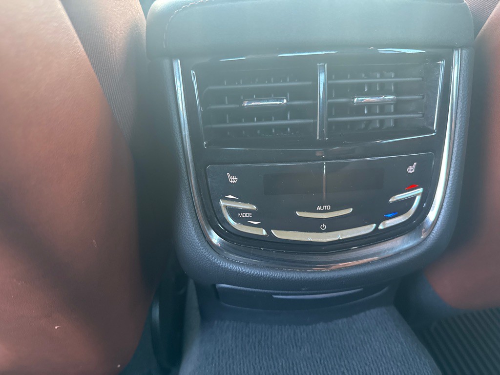 2017 Cadillac CTS Image 28
