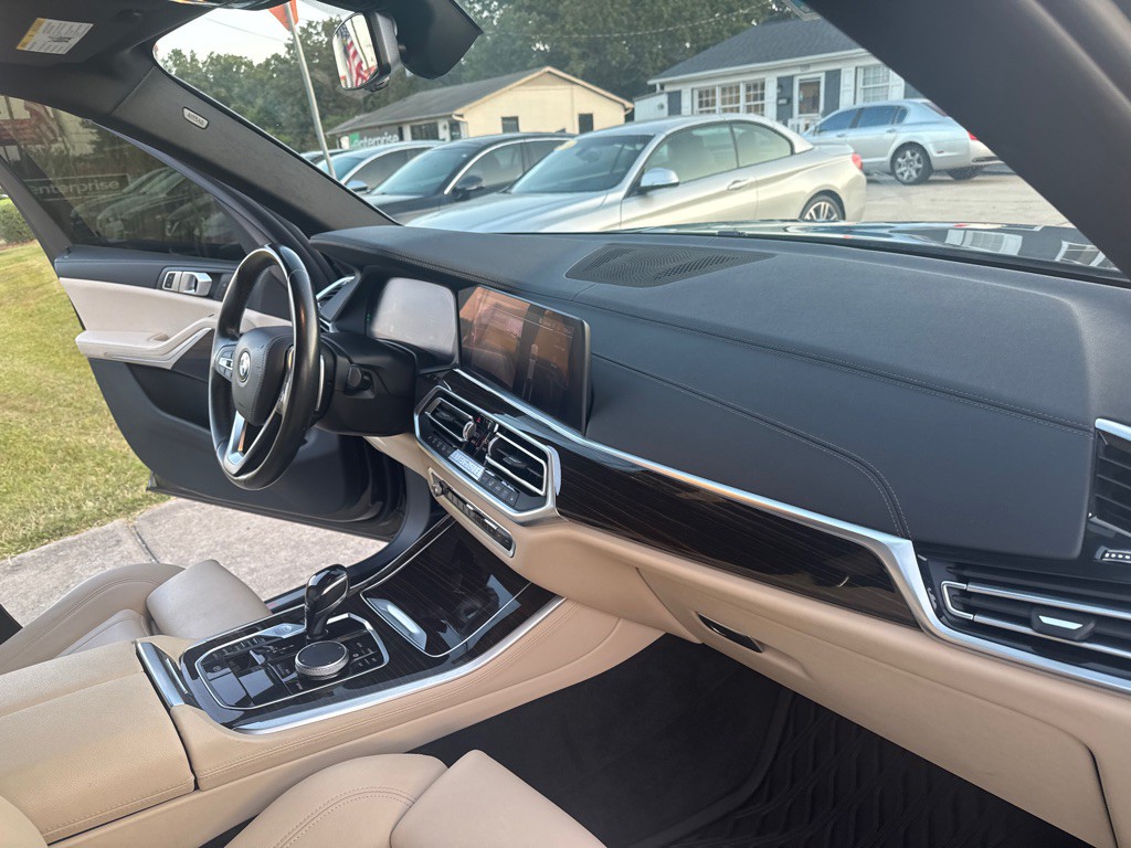 2020 BMW X5 Image 19