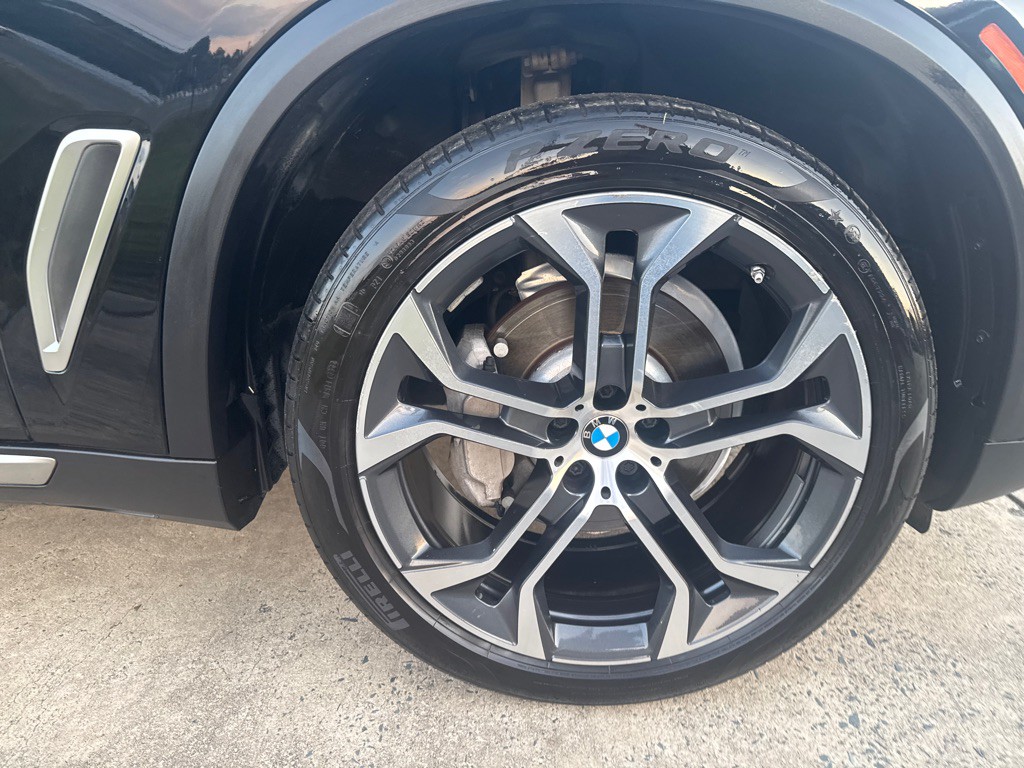 2020 BMW X5 Image 33