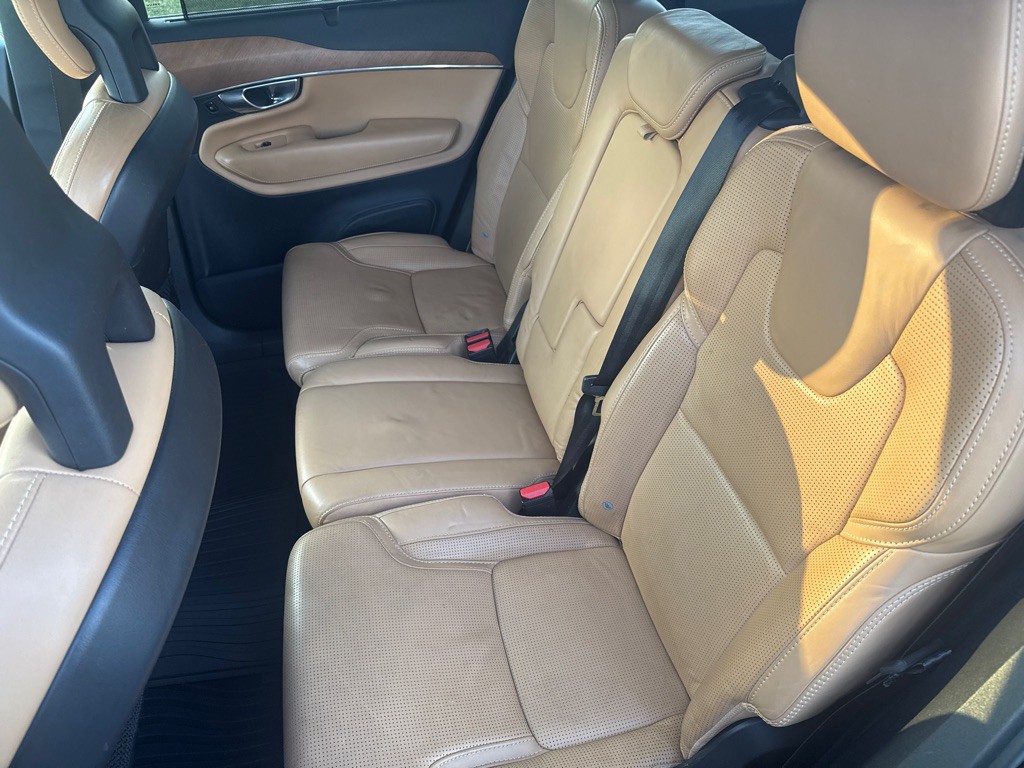 2018 Volvo XC90 Image 22