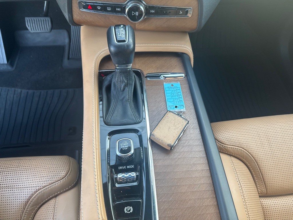 2018 Volvo XC90 Image 33