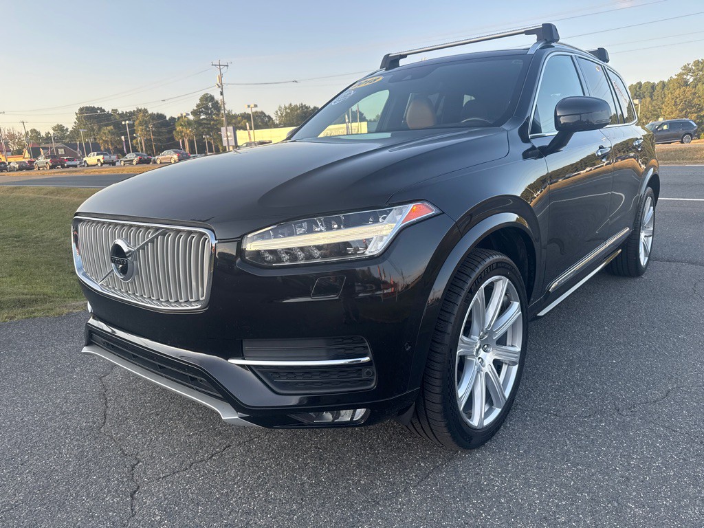 2018 Volvo XC90 Image 1