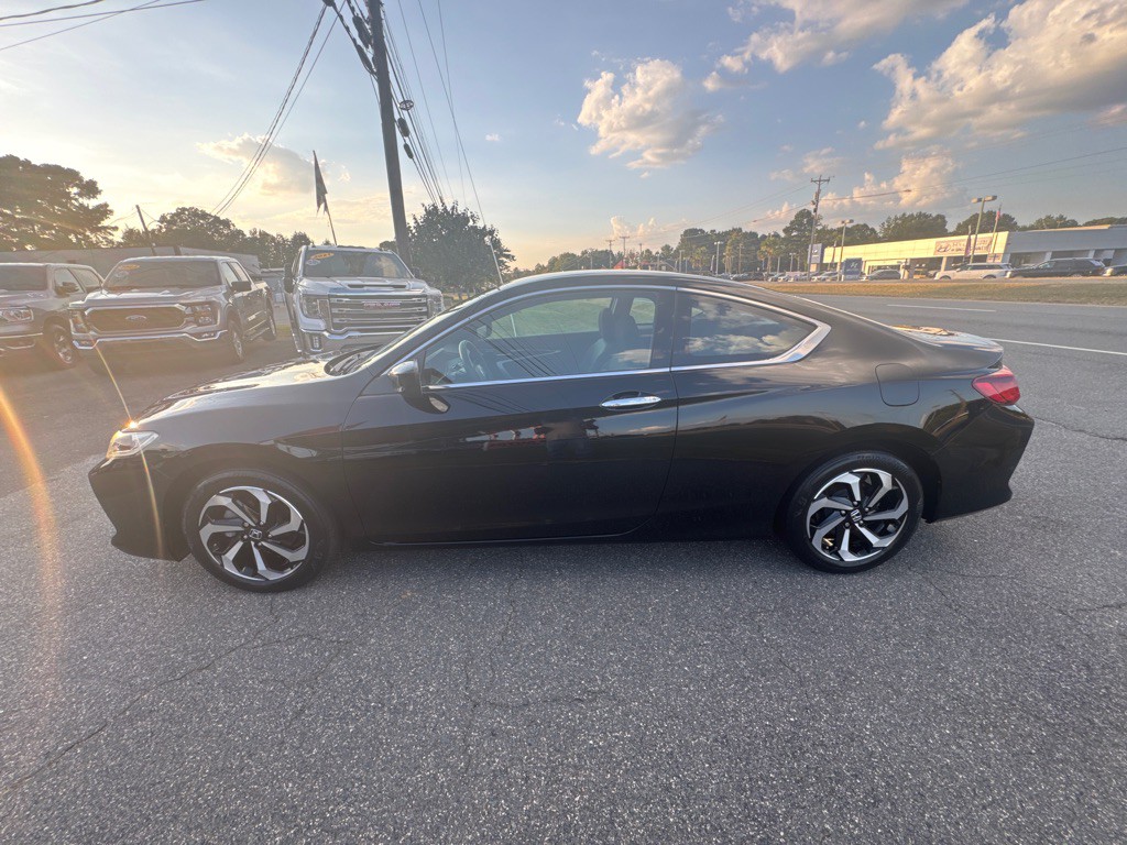 2016 Honda Accord Image 14