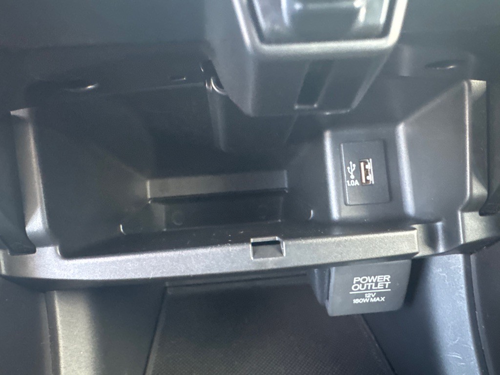 2016 Honda Accord Image 28