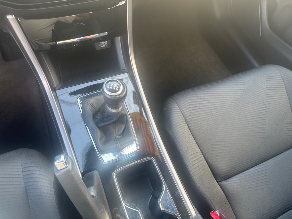 2016 Honda Accord Image 30