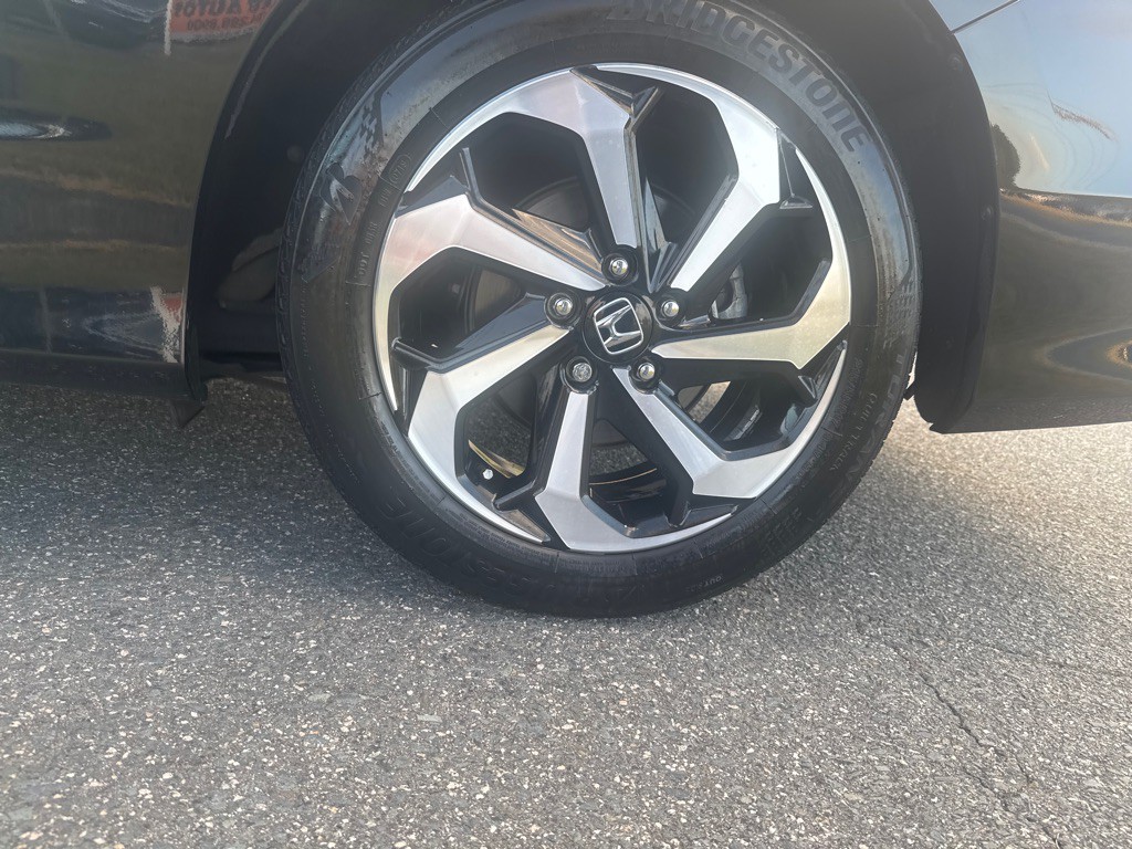 2016 Honda Accord Image 32
