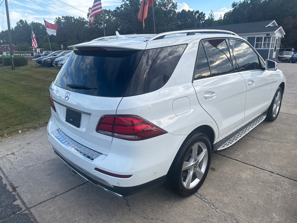 2017 Mercedes-Benz GLE-Class Image 8