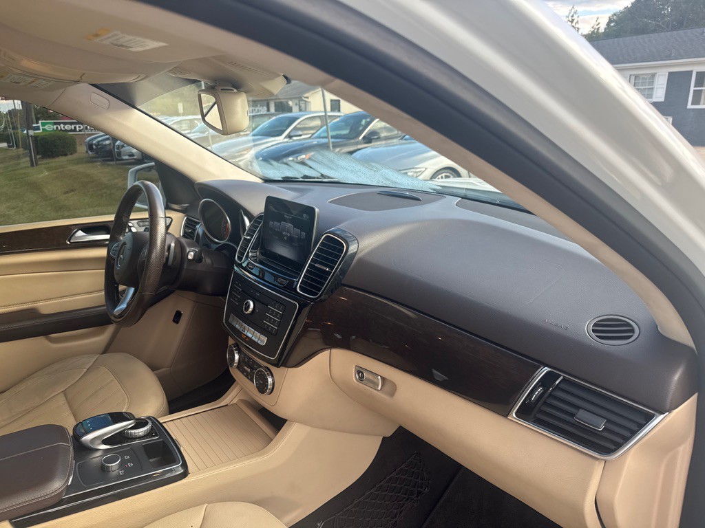 2017 Mercedes-Benz GLE-Class Image 15