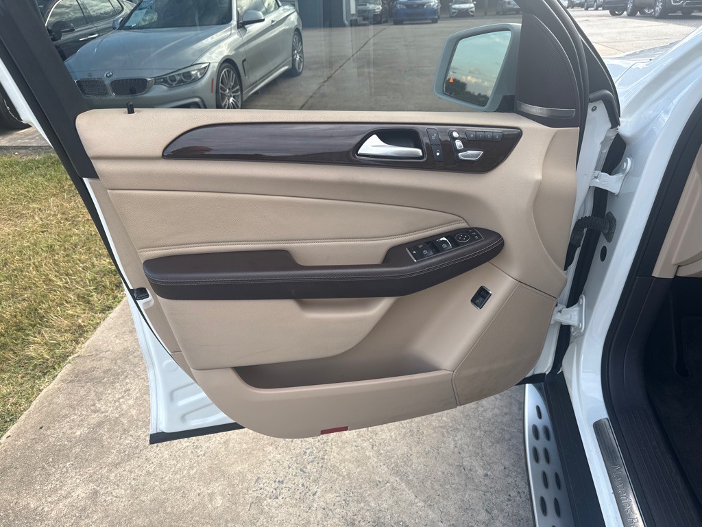 2017 Mercedes-Benz GLE-Class Image 19