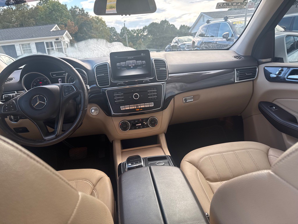 2017 Mercedes-Benz GLE-Class Image 26