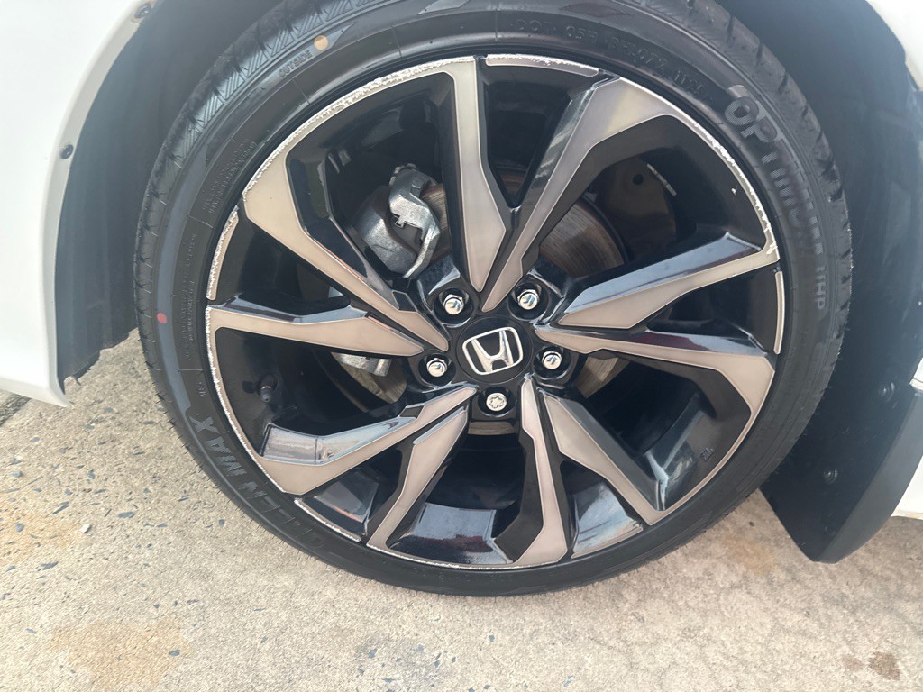 2020 Honda Civic Image 40