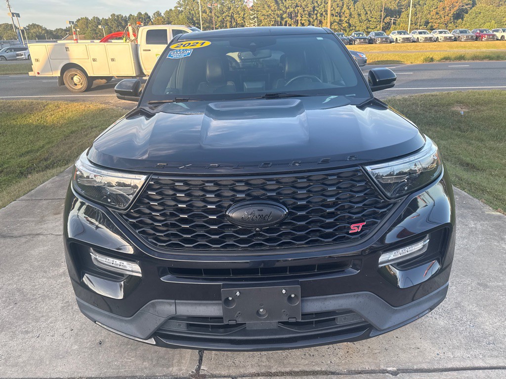 2021 Ford Explorer Image 3