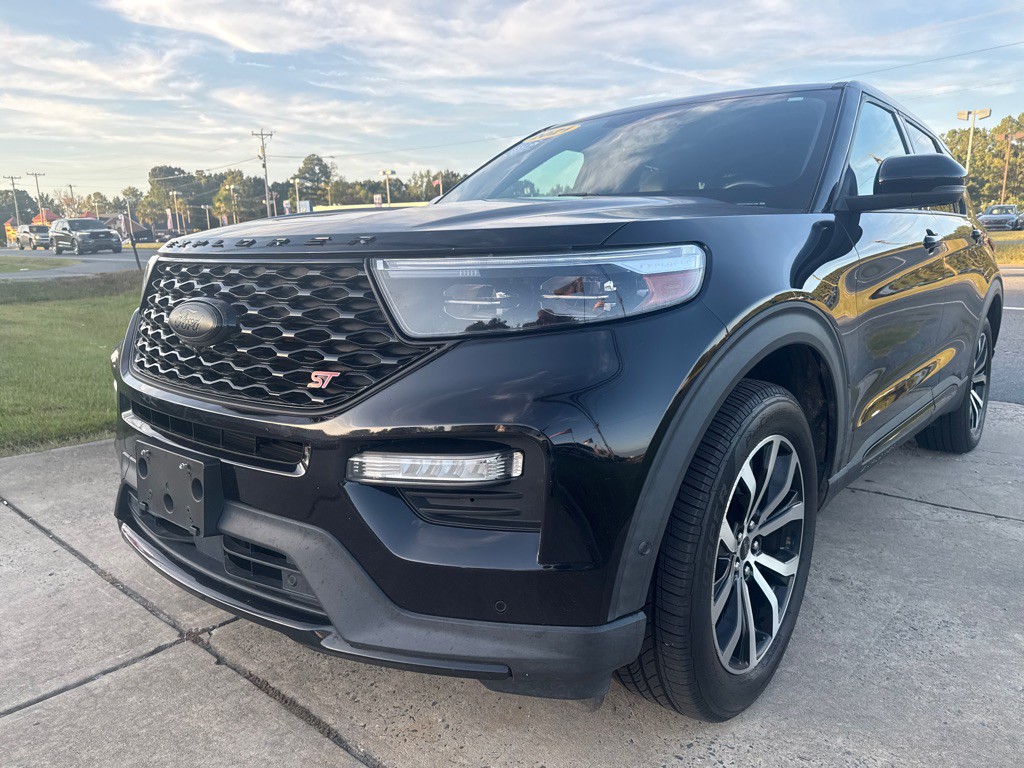 2021 Ford Explorer Image 4