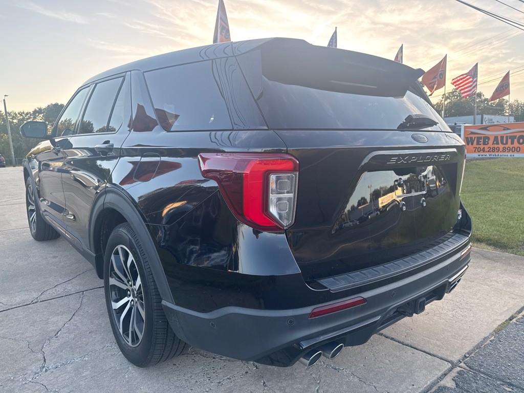 2021 Ford Explorer Image 10