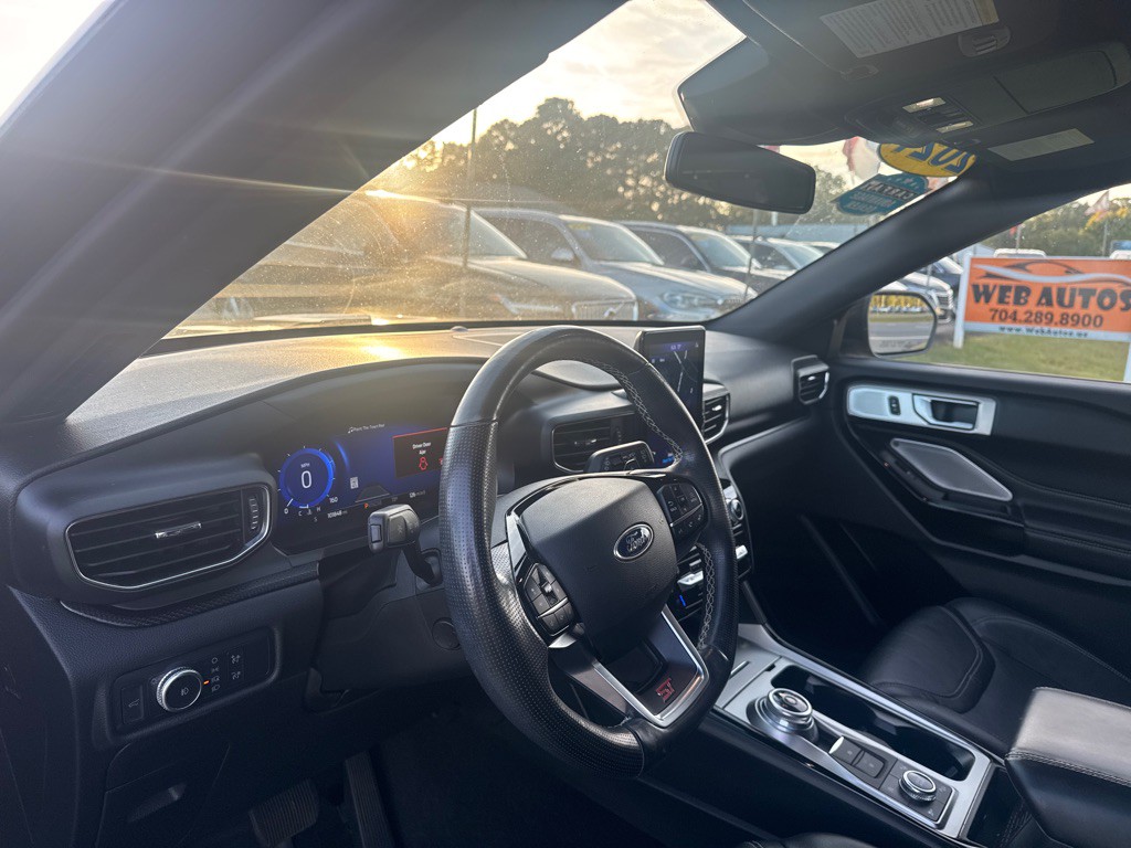 2021 Ford Explorer Image 16
