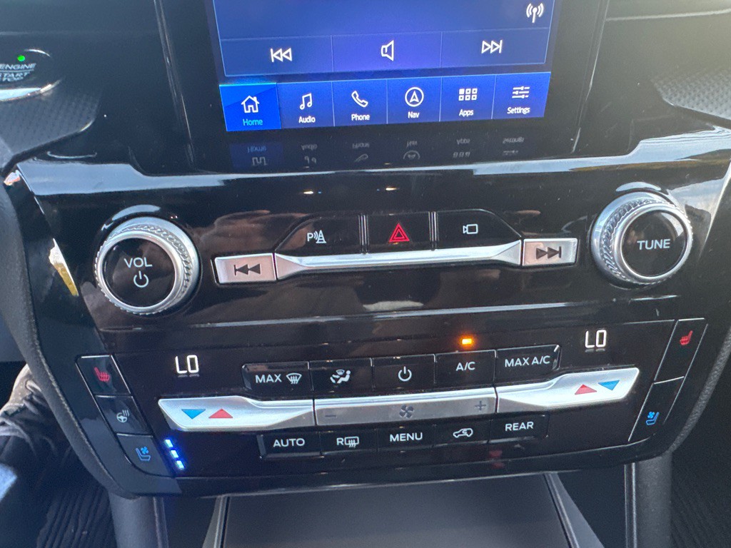2021 Ford Explorer Image 25