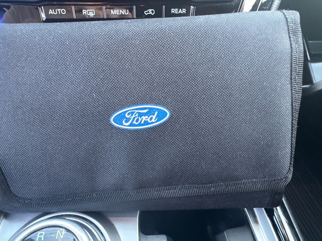 2021 Ford Explorer Image 27