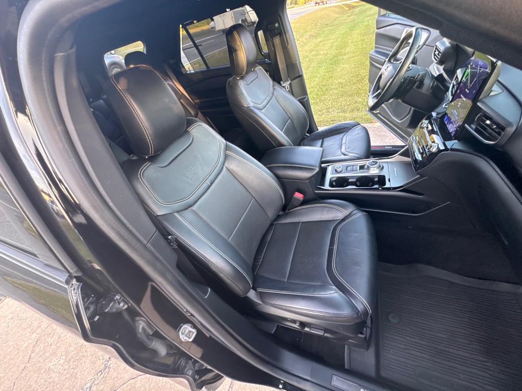 2021 Ford Explorer Image 30