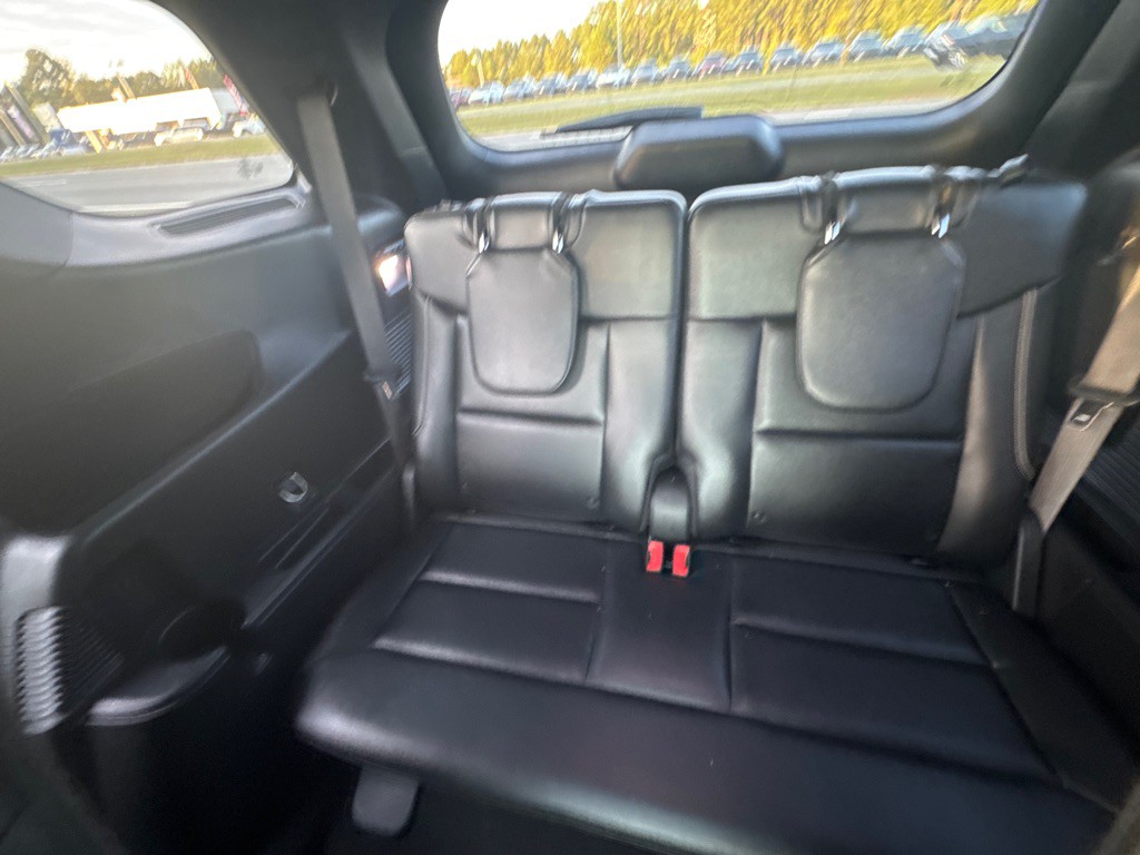 2021 Ford Explorer Image 35