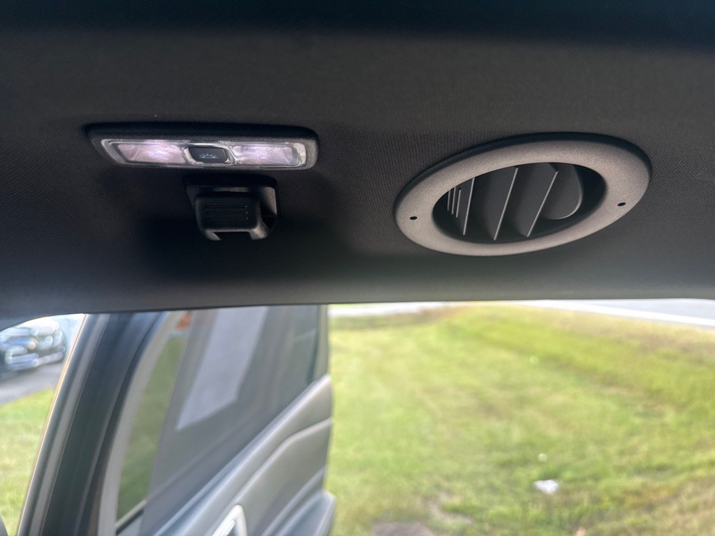 2021 Ford Explorer Image 36