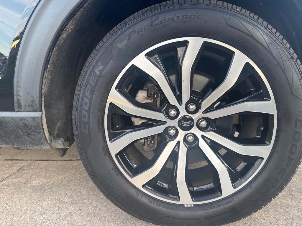 2021 Ford Explorer Image 42