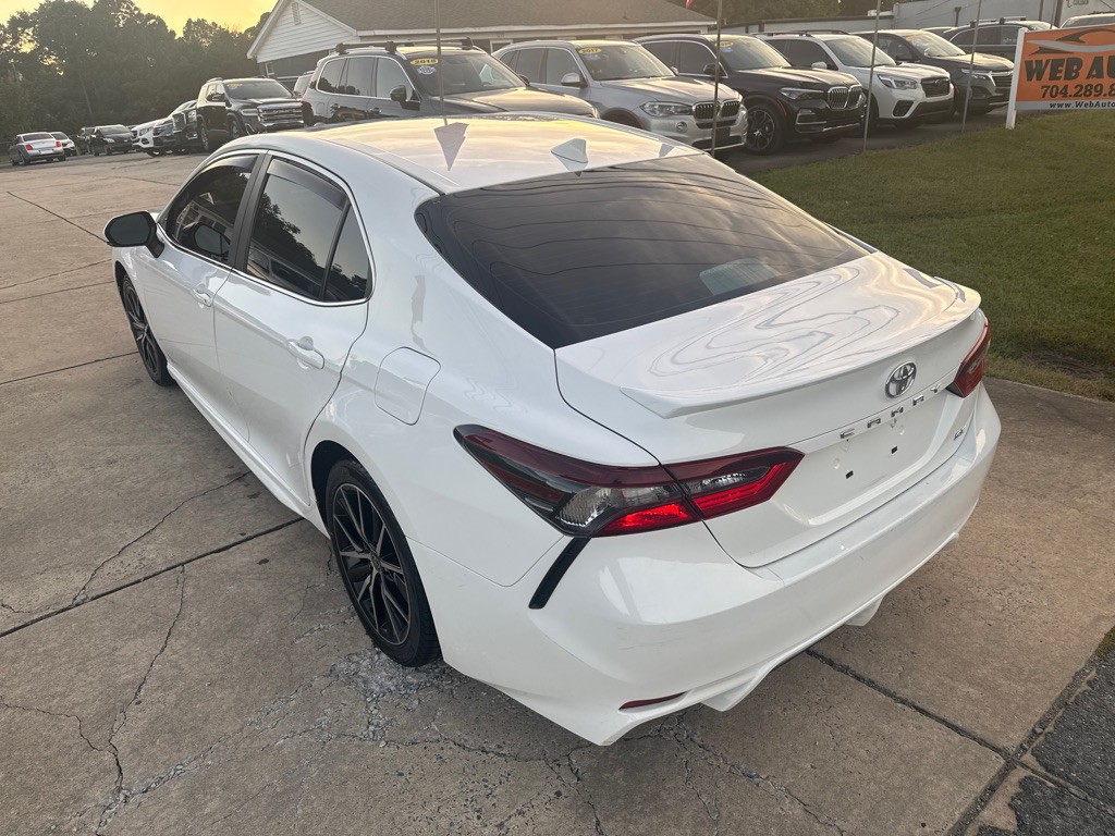 2021 Toyota Camry Image 7