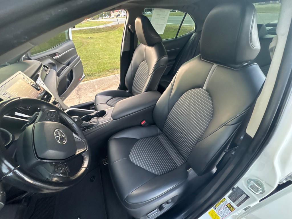 2021 Toyota Camry Image 26