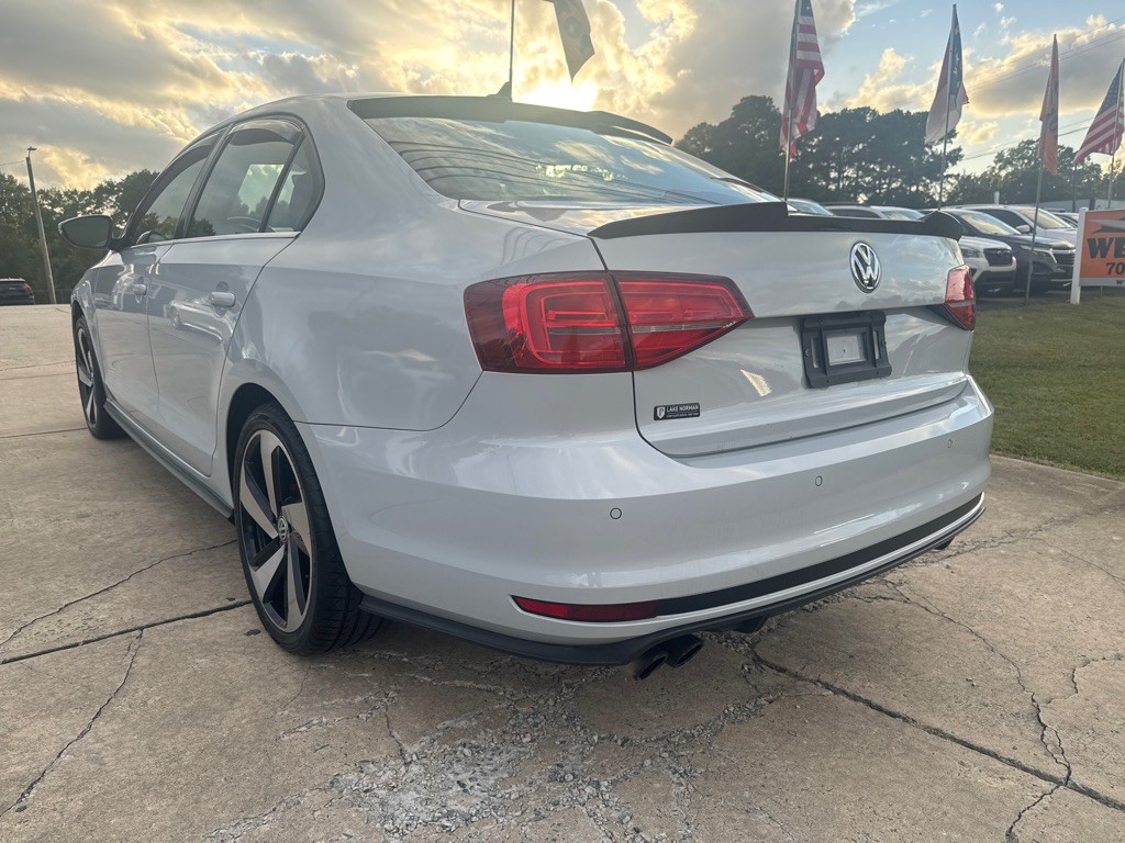 2017 Volkswagen Jetta Image 10