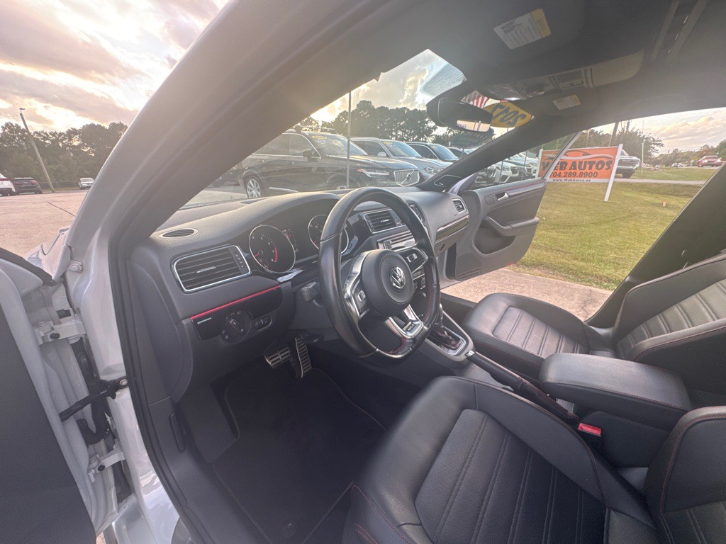 2017 Volkswagen Jetta Image 16