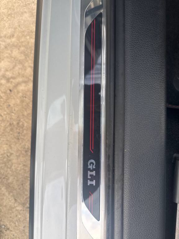 2017 Volkswagen Jetta Image 17