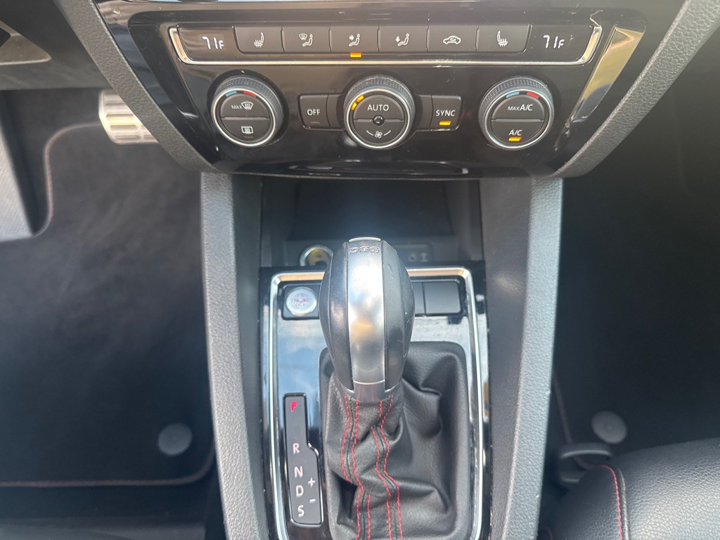 2017 Volkswagen Jetta Image 27