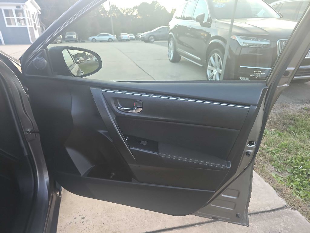 2019 Toyota Corolla Image 29