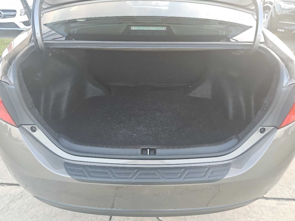 2019 Toyota Corolla Image 34