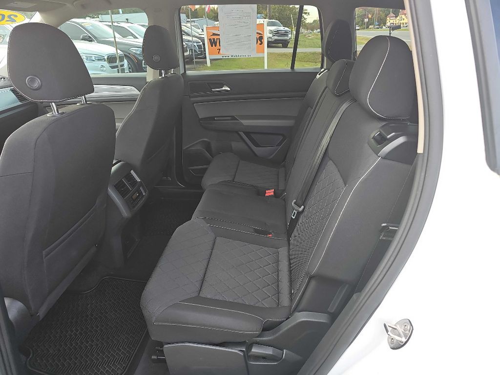 2021 Volkswagen Atlas Image 24