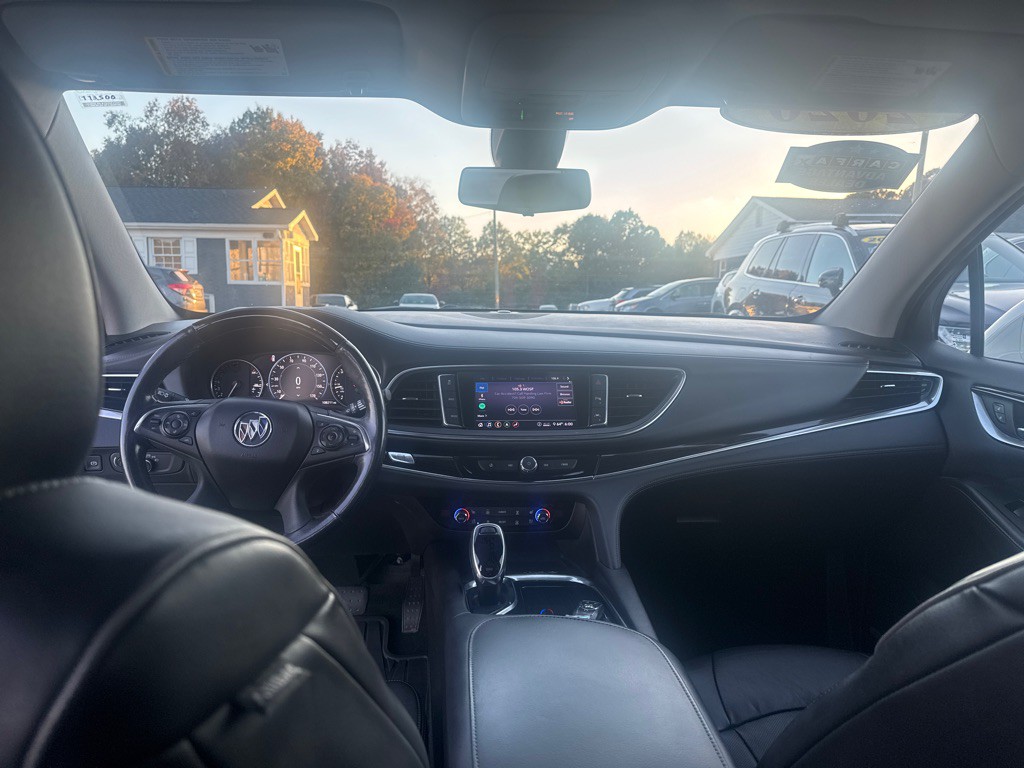 2020 Buick Enclave Image 17