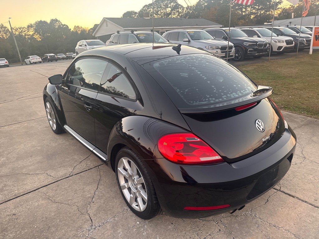 2016 Volkswagen Beetle Image 10