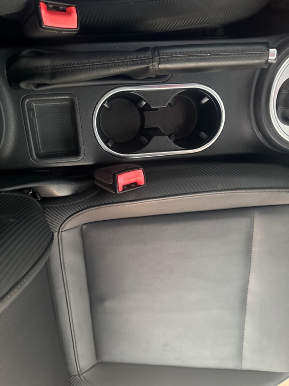 2016 Volkswagen Beetle Image 29