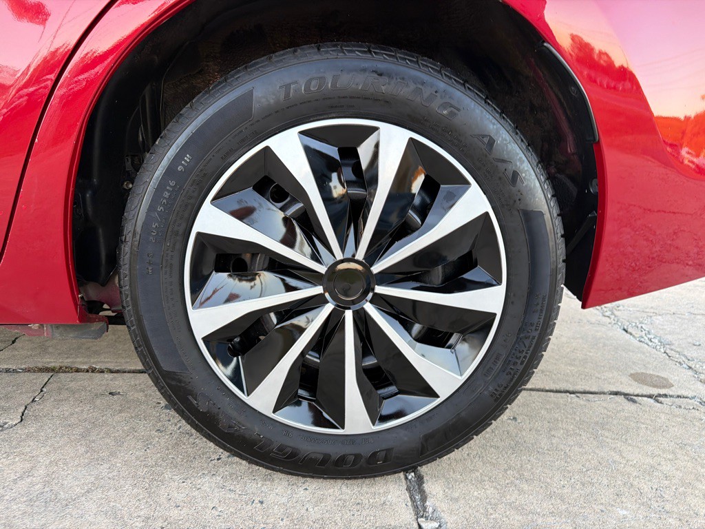 2017 Toyota Corolla Image 39