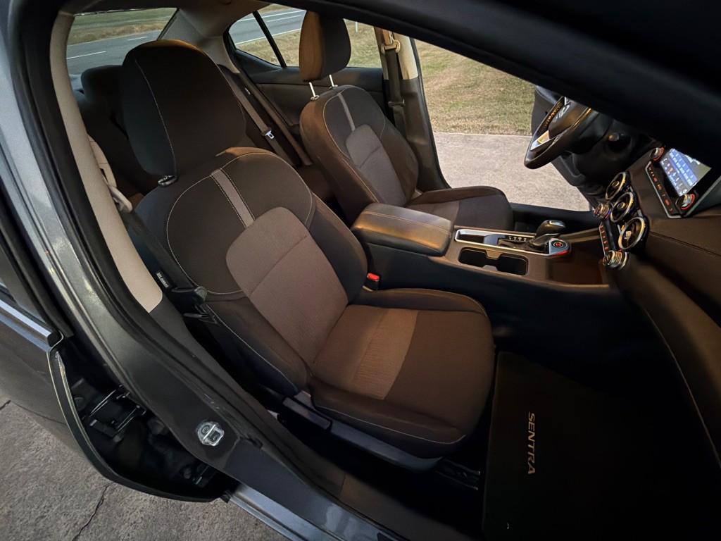 2021 Nissan Sentra Image 23