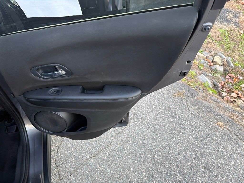 2018 Honda HR-V Image 32