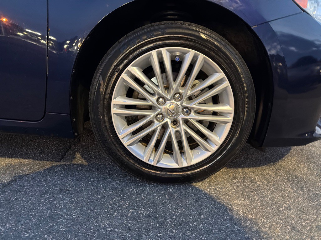 2015 Lexus ES Image 37