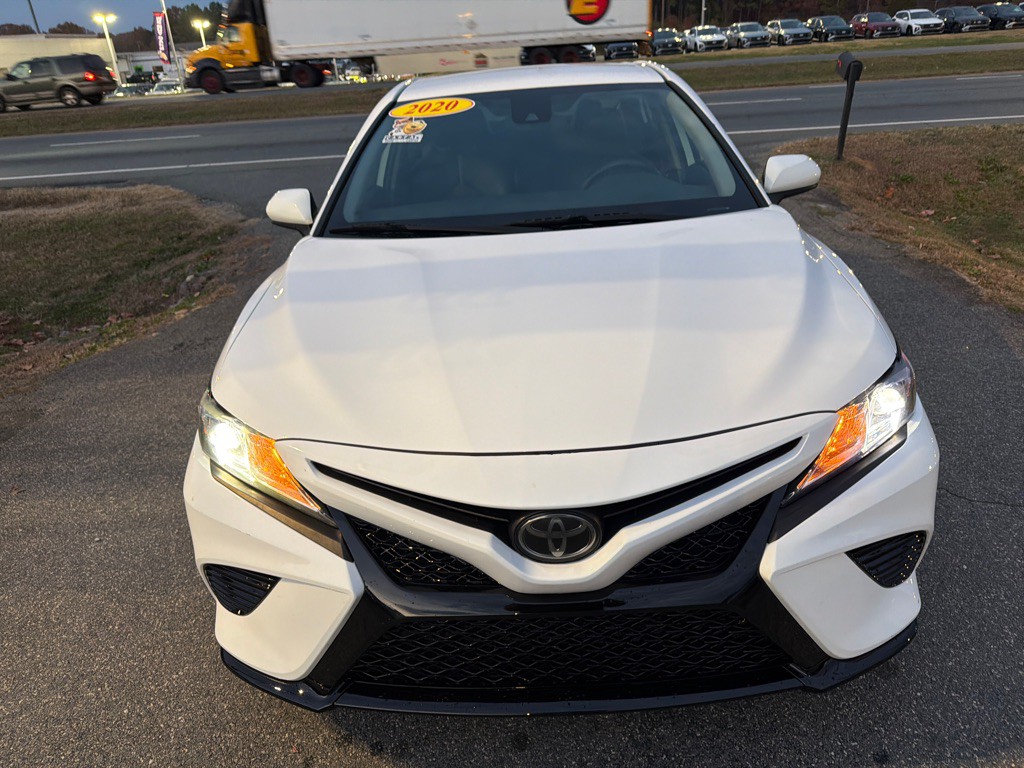 2020 Toyota Camry Image 6
