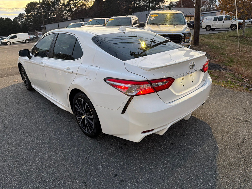 2020 Toyota Camry Image 7