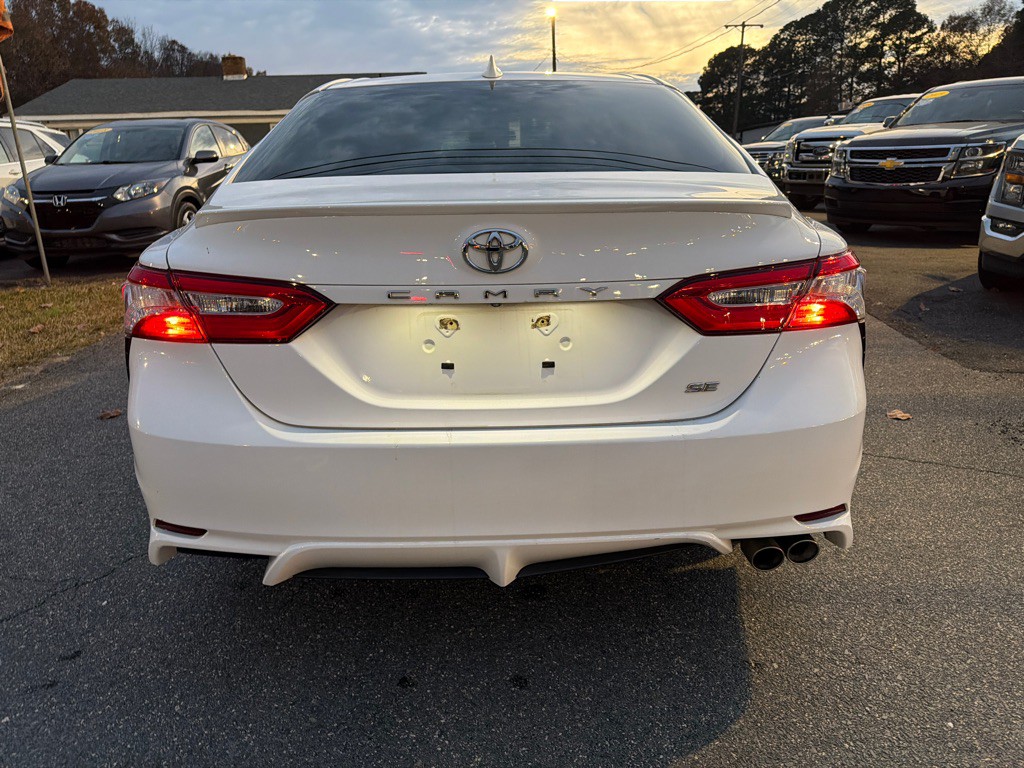 2020 Toyota Camry Image 12