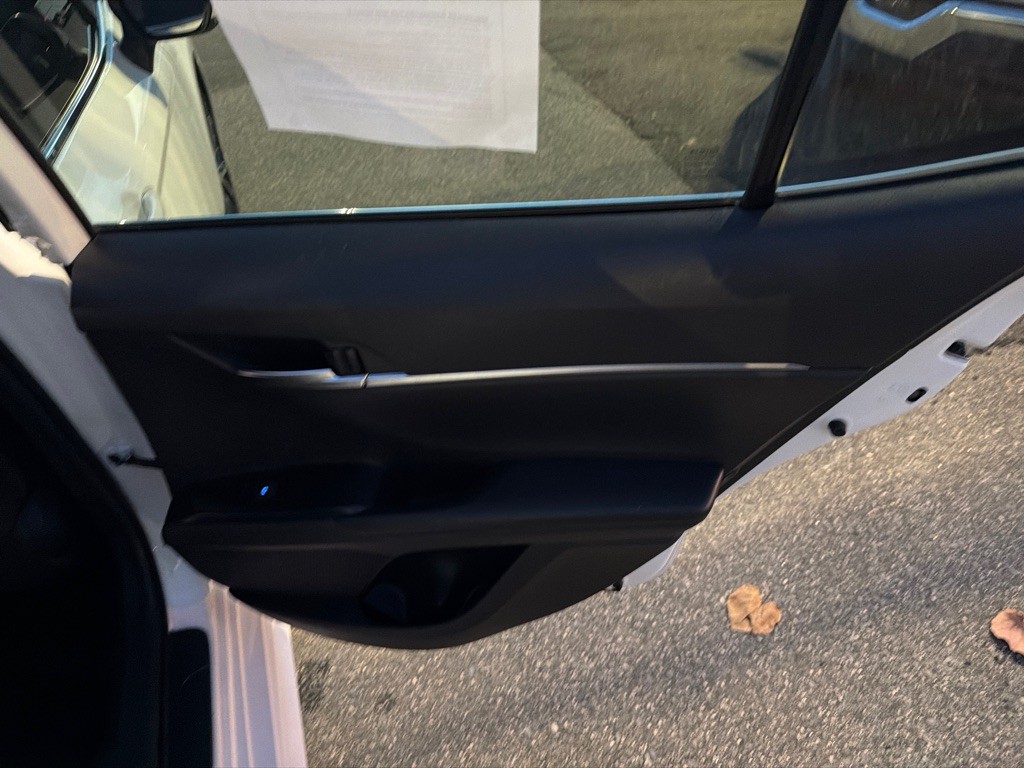 2020 Toyota Camry Image 28