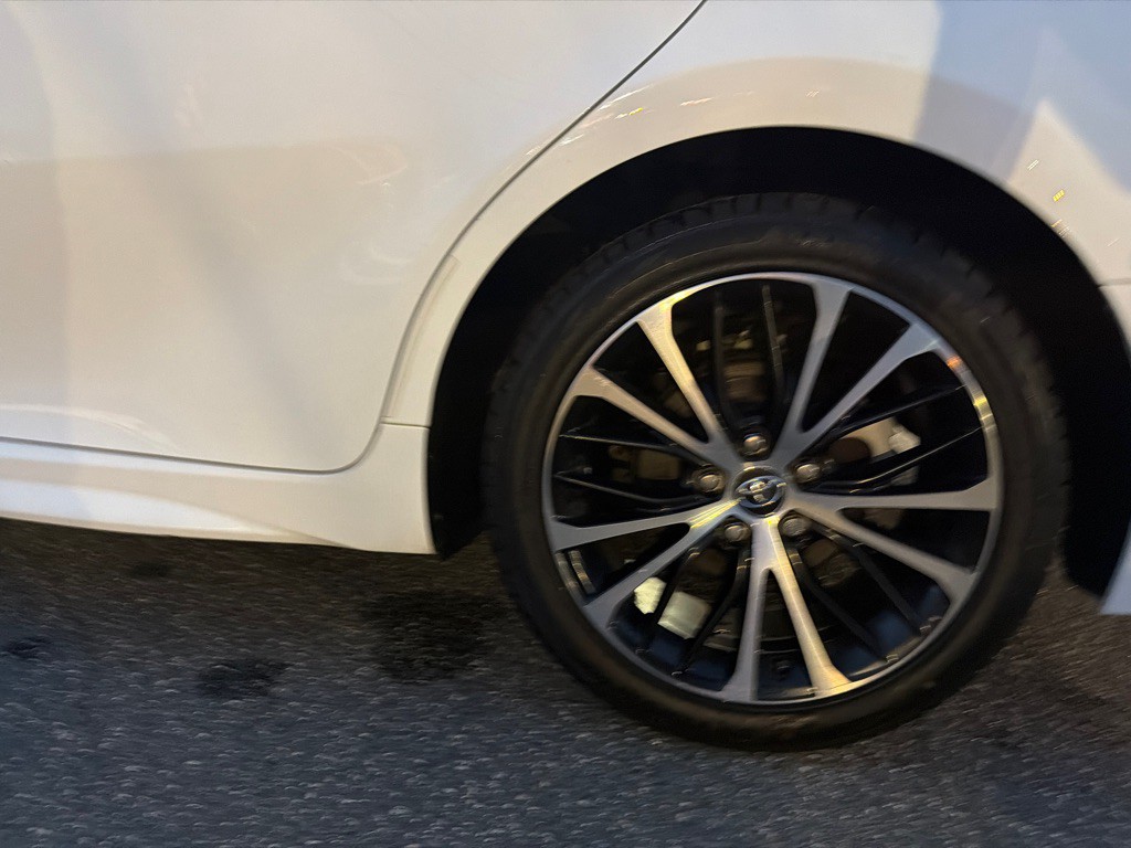 2020 Toyota Camry Image 32