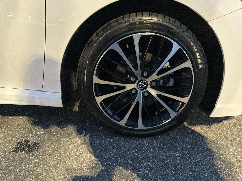 2020 Toyota Camry Image 34