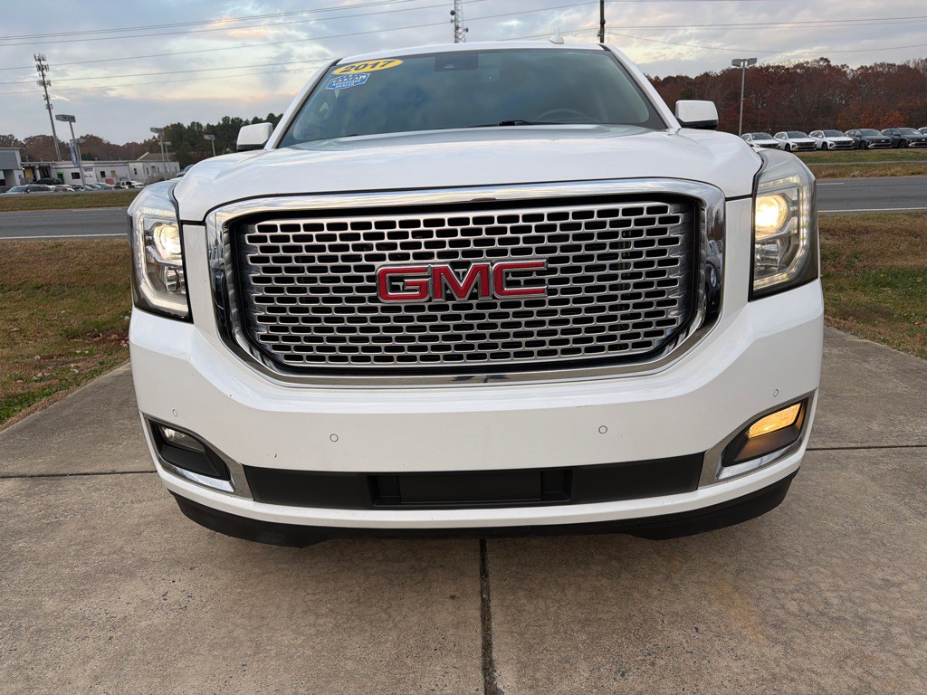 2017 GMC Yukon Image 3
