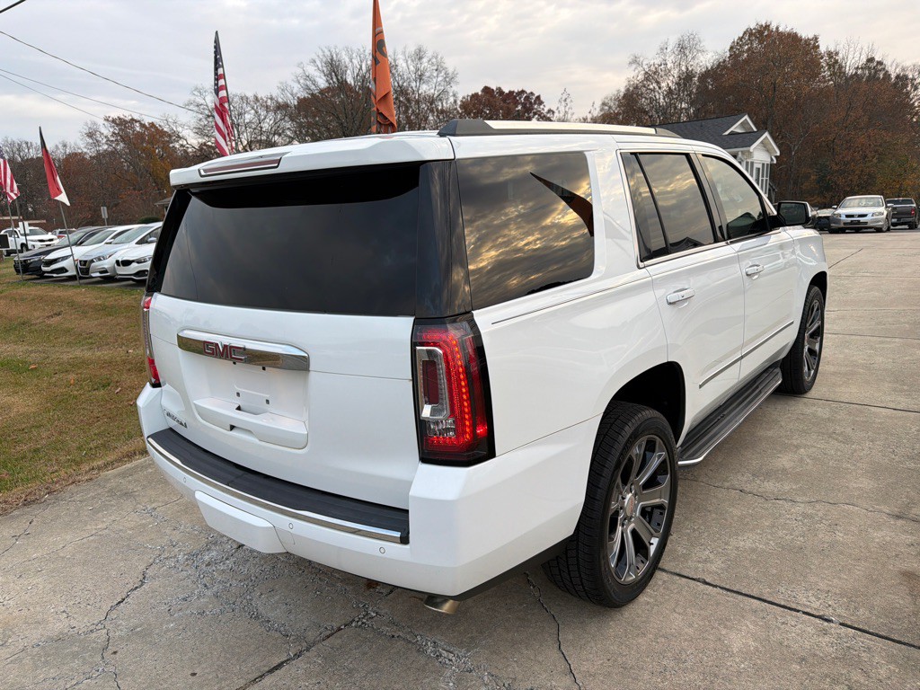 2017 GMC Yukon Image 11