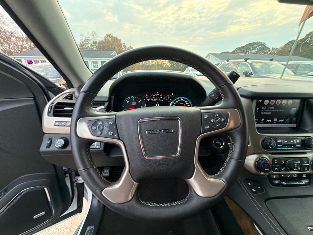 2017 GMC Yukon Image 18